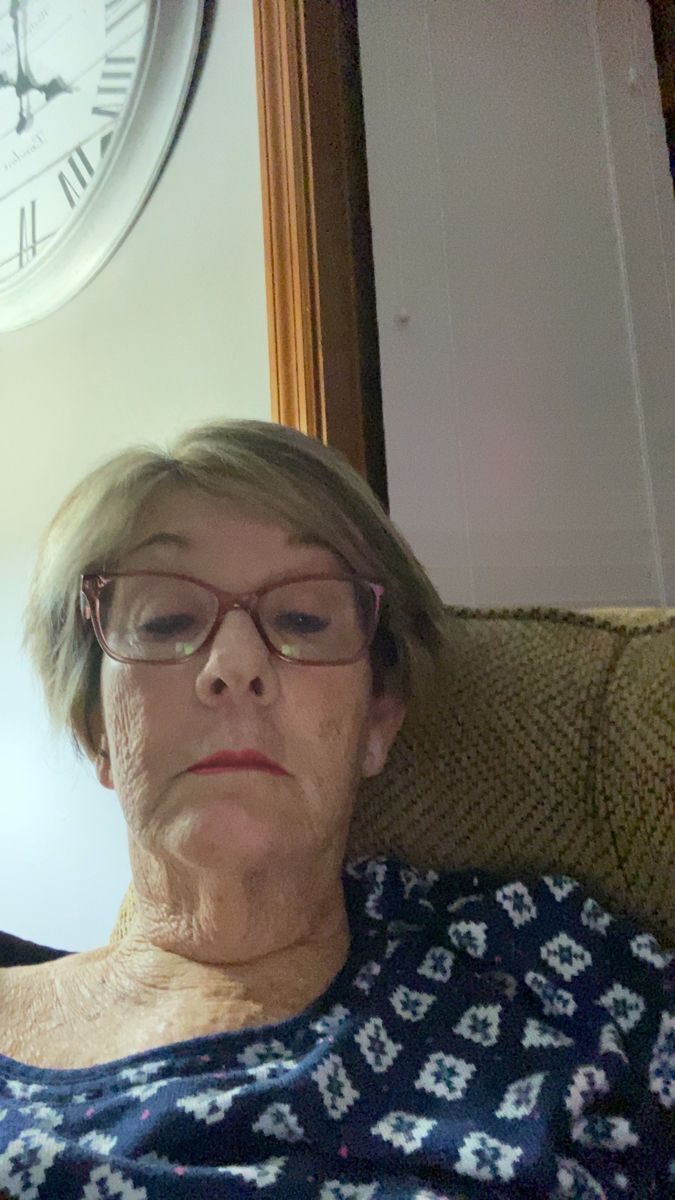 Emma P.. verified NerveCalm review - sciatic nerve pain relief after back surgery